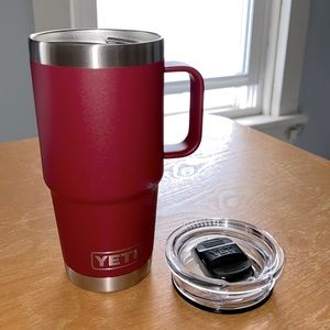 Maroon 20oz Yeti with handle